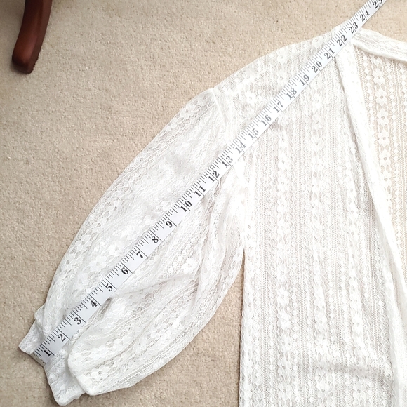 Chicwish lace longline open front white kimono cover up white bubble sleeves S-M - Picture 8 of 10